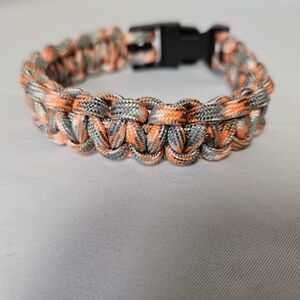 Handmade Orange‎ and Gray 550 Paracord Bracelet Size 9.5"
